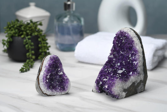 Extreme Rocks & Fossils Premium Amethyst Geode Stone Cluster [1 to 1.5 lb.] - Each Piece is Unique & Natural - Real Raw Healing Crystal Rock from Uruguay - Deep Purple Decoration - Free Selenite Wand