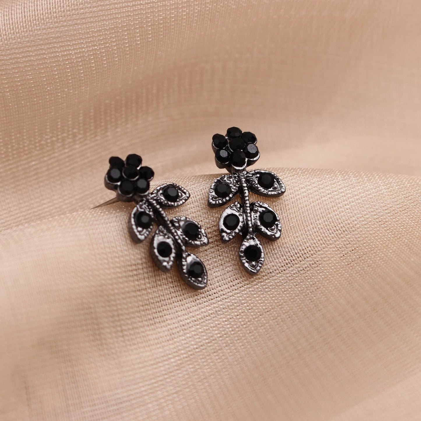 Enrwin Austrian Crystal Rhinestone Choker Necklace Dangle Earring Link Bracelet Jewelry Set for Brides Bridesmaid Prom Costume Accessories for Women (Black-Gunmetal)
